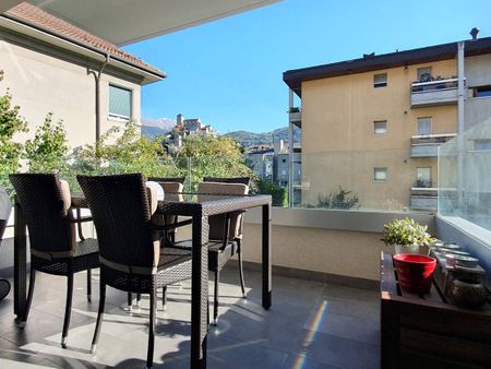 Sion, appartement récent de 3.5 pièces proche du quartier du Ritz avec place de parc - Foto 5