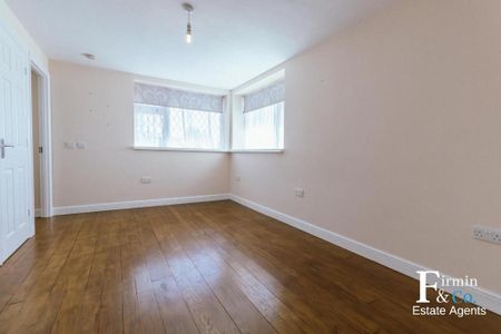 3 bedroom detached bungalow to rent - Photo 2