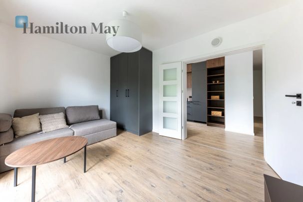 Trzypokojowe mieszanie z oddzielna kuchnia, garderoba i balkonem z widokiem na park - Фото 1