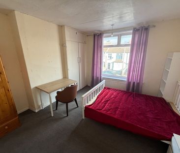 Room in a Shared House, Third Avenue, BS7 - Photo 3