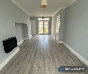 3 bedroom terraced house to rent - Photo 1