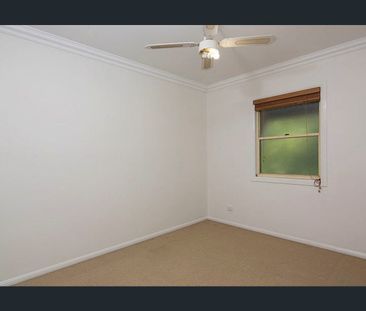 Fantastic Townhouse in a Prime Location! - Photo 1