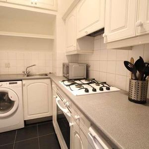 Esslemont Avenue, Rosemount, AB25 - Photo 2