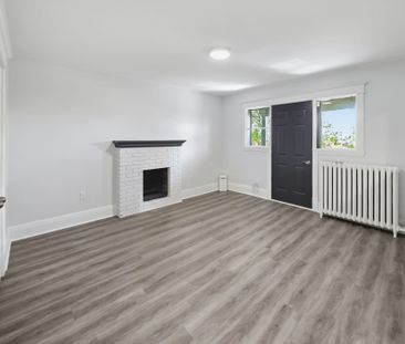 For Lease - 8 Ottawa Street Unit# 4, Hamilton, Ontario - Photo 1