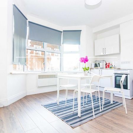 1 bedroom flat to rent - Photo 3