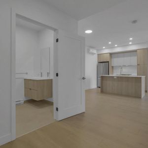 2 chambres - 6045 Boulevard De Maisonneuve Ouest, Montréal - Photo 2