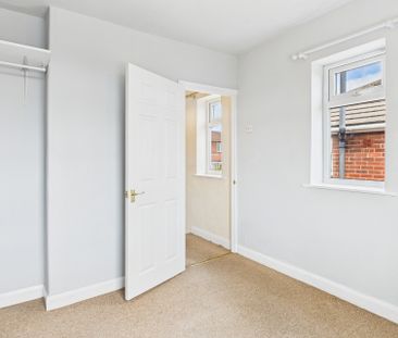 14 Newlands Drive, S12 - Photo 4