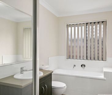 1/4 Catalyst Place, Brassall QLD 4305 - House For Rent | Domain - Photo 1