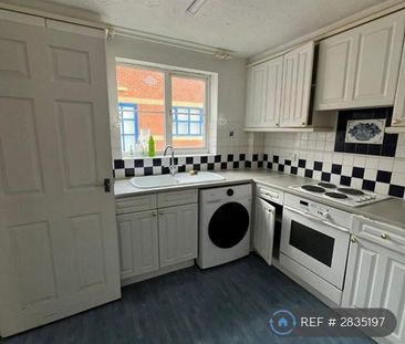 2 bedroom flat to rent - Photo 3