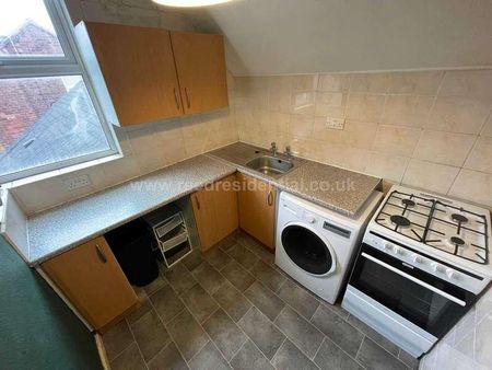 Arthur Avenue, Nottingham, NG7 - Photo 2