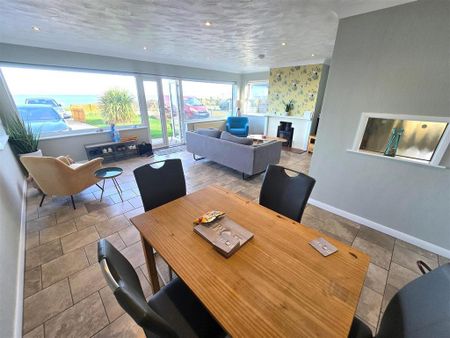 2 bedroom detached bungalow to rent - Photo 3