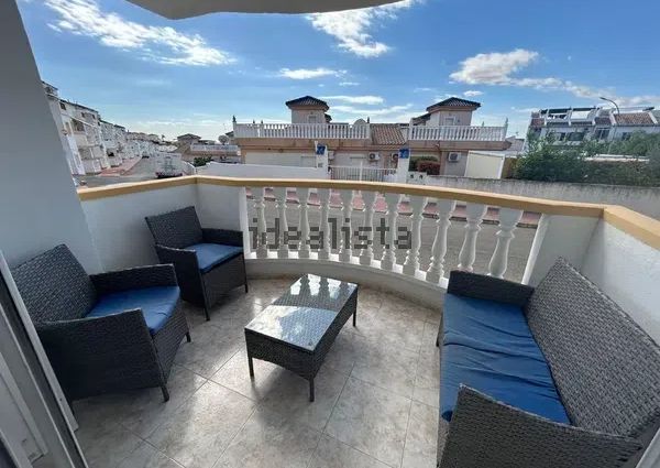 Alquiler de piso en Calle Rias Bajas, 3