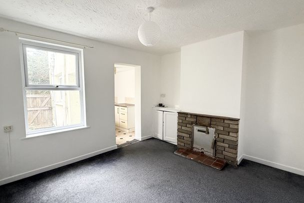 Bevan Street West, LOWESTOFT - Photo 1