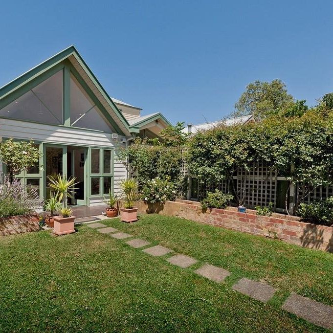 19 Pine Street, Hawthorn - Photo 1