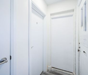 For Lease - 5 Sorauren Avenue Unit# 3, Toronto, Ontario - Photo 6