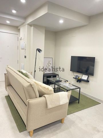 Alquiler de estudio en Avenida Doctor Gálvez Ginachero - Photo 2