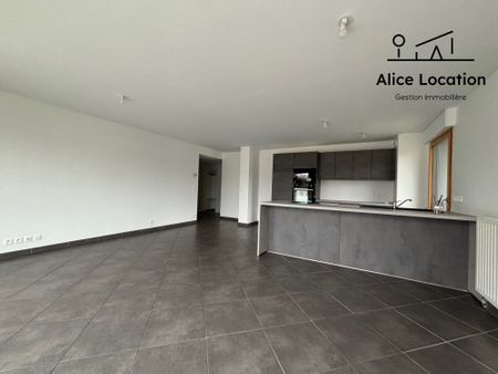 Location Appartement 4 pièces 85m² THONON LES BAINS 74200 - Photo 5