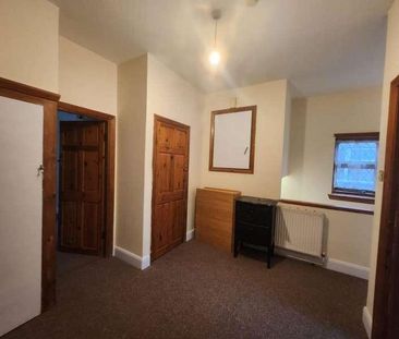 Hedgeley, Woodford Avenue, Ilford, IG4 - Photo 4