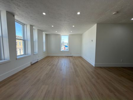 For Lease - 6 Isaac Street Unit# 3, Central Huron, Ontario - Photo 3