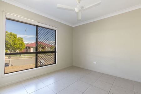 2 Ulysses Drive, Mount Louisa - Photo 3