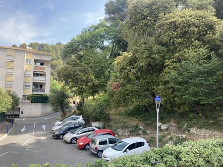 Location Saint André de la Roche 4 pièces 80.45m² avec parking en centre ville - Photo 3