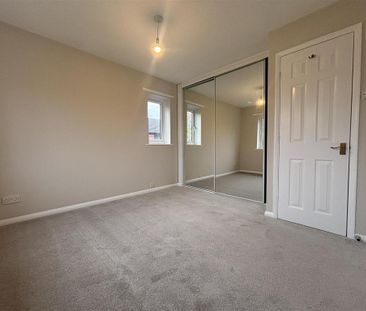 1 bedroom end of terrace house to rent - Photo 2