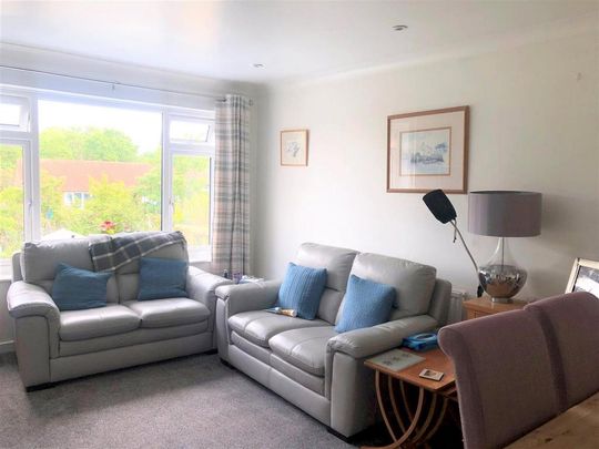 2 bedroom maisonette to rent - Photo 1