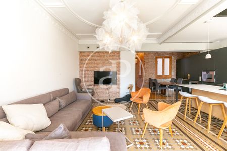 Apartment for rent in Eixample, Barcelona - Photo 2
