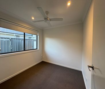 Low Maintenance 2 bedroom Unit - Photo 4