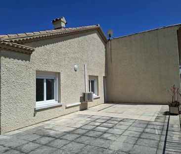 Location - Appartement T3 de 58 m² avec terrasse privative et empla... - Photo 2