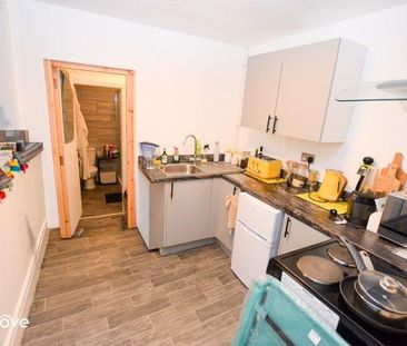 Studio to rent - Photo 6