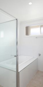 Freestanding Villa - Photo 4