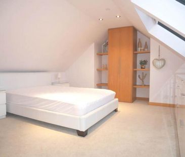 3 bedroom flat to rent - Photo 5