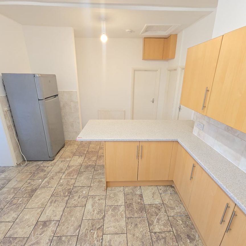 2 Bed Flat, London Road, RG1 - Photo 1