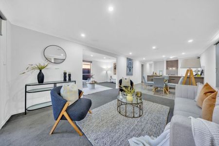 Space, Style & Comfort Combined in the Heart of Point Cook !! - Photo 4