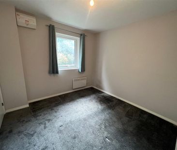 2 bedroom end of terrace house to rent - Photo 6