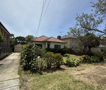 6 Blackall Street, Revesby NSW - Photo 4