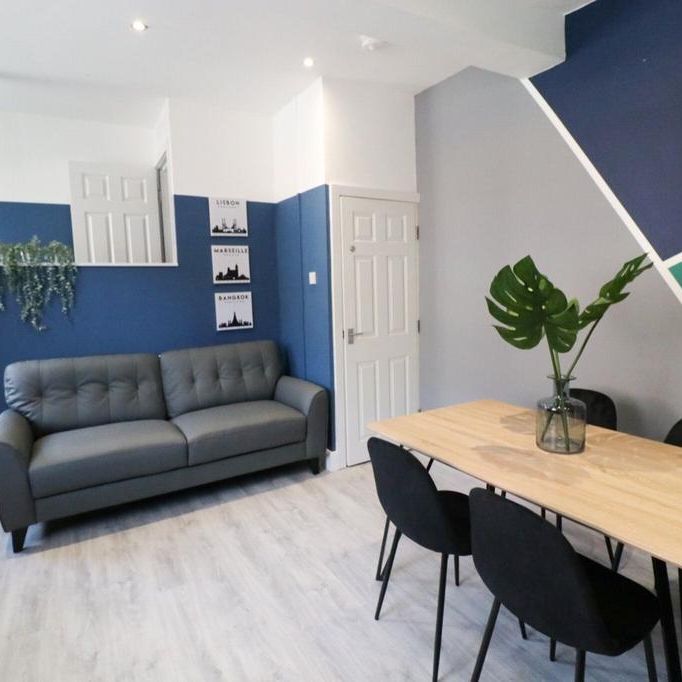 3 bedroom terraced house to rent - Photo 1