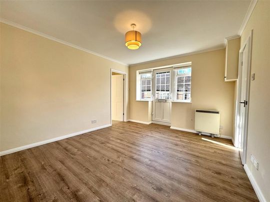 2 bedroom bungalow to rent - Photo 1