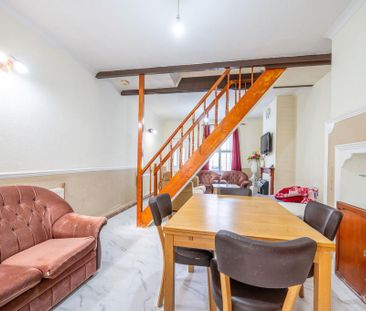 3 bedroom terraced house to rent - Photo 4