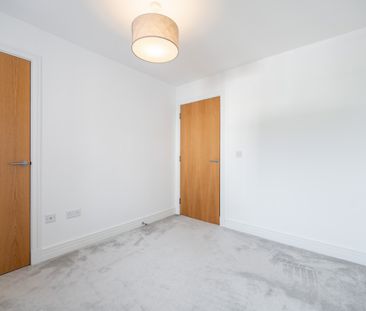 Flat 2-4 Alexander Grove - Photo 3