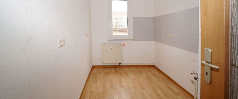 Wohnen mit Weitblick: 2-Zimmerwohnung im 3.OG mit Balkon ins Grüne - Photo 1