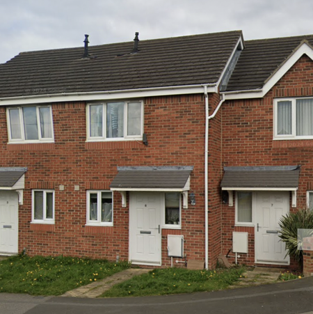 2 bedroom terraced house to rent - Photo 3