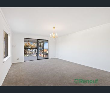 Stunning Coastal Townhouse with Spectacular Ocean Views - Photo 6