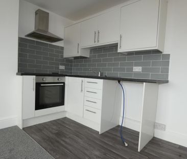 2 bedroom property to rent - Photo 2
