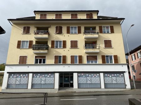 Beautiful 4-room apartment in the heart of Tavannes - Photo 2