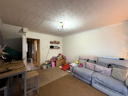 Magnolia Court, Tiverton - Photo 2