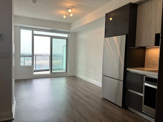 For Lease - 398 Highway 7 N/A Unit# 1607, Richmond Hill, Ontario - Photo 1