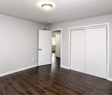 For Lease - 206 Crafter Crescent, Hamilton, Ontario - Photo 1