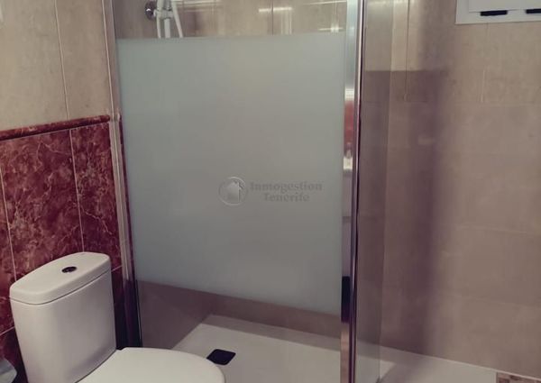 **Se alquila en Costa del Silencio apartamento de 2 dormitorios.